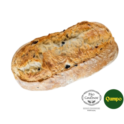 Pão de trigo com pedaços de azeitonas